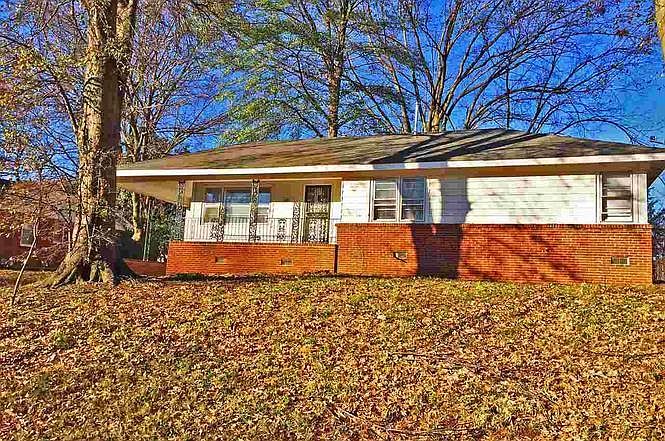 1st image of 4015 Charles Dr