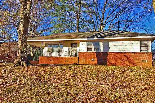 4015 Charles Dr Photo 1