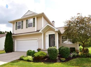 9195 Willowbrook Ct, Olmsted Falls, OH