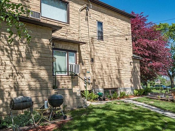 5th image of 4521 W Blue Mound Ct