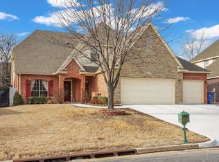 9208 E 76th Pl, Tulsa, OK 74133