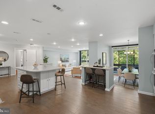 4956 Sentinel Dr #9-402, Bethesda, MD 20816