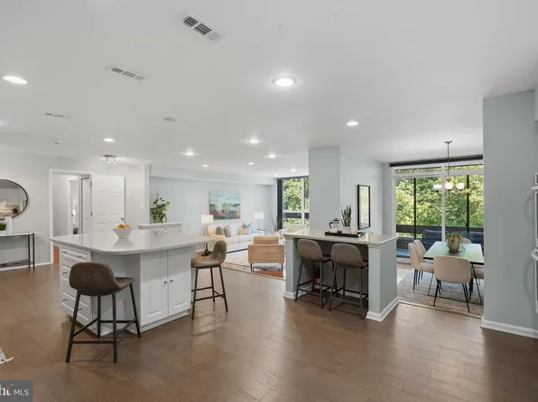 4956 Sentinel Dr #9-402, Bethesda, MD 20816