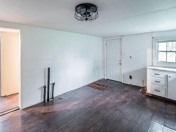 5th image of 7988 Joy St