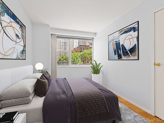 4th image of 165 W 66th St APT 4Q
