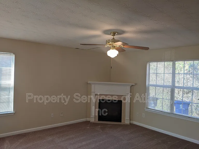 416 Townsend Bnd — Photo 6