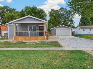 1514 N Jefferson St, Litchfield, IL 62056