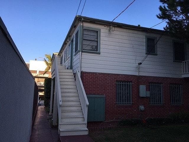 1st image of 867 Via De La Paz APT 4
