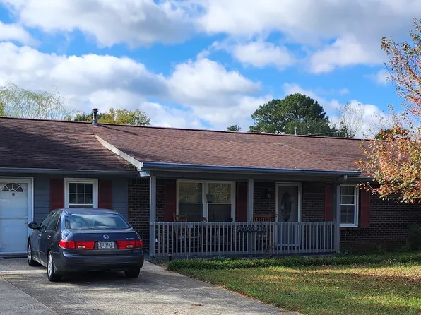 2 Magnolia Dr, Cartersville, GA 30121