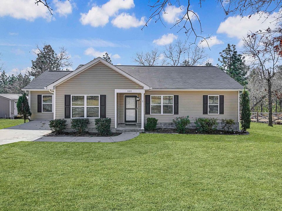 1st image of 300 Charm Hill Rd