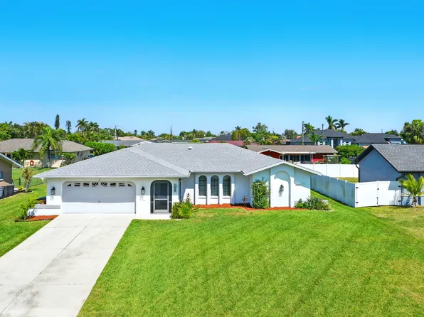 2039 Coral Point Dr, Cape Coral, FL 33990