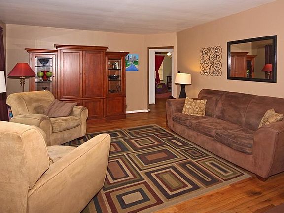 5th image of 5831 Cadillac Dr