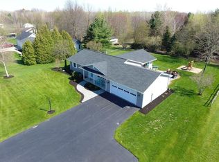 2404 Putnam Rd, Ontario, NY 14519