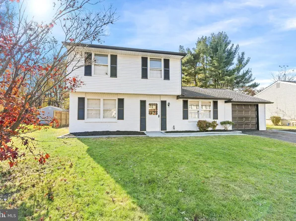 68 S Skyward Dr, Newark, DE 19713