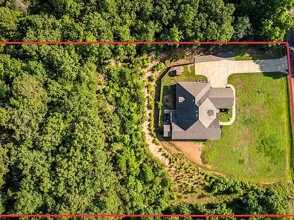 3rd image of 157 Hidden Valley Dr