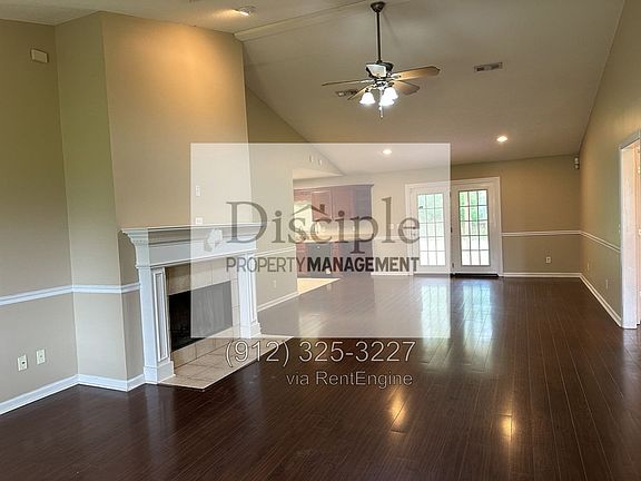 4th image of 300 Lake Shore Dr