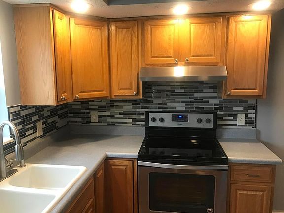 5th image of 1549 Claudia Ln