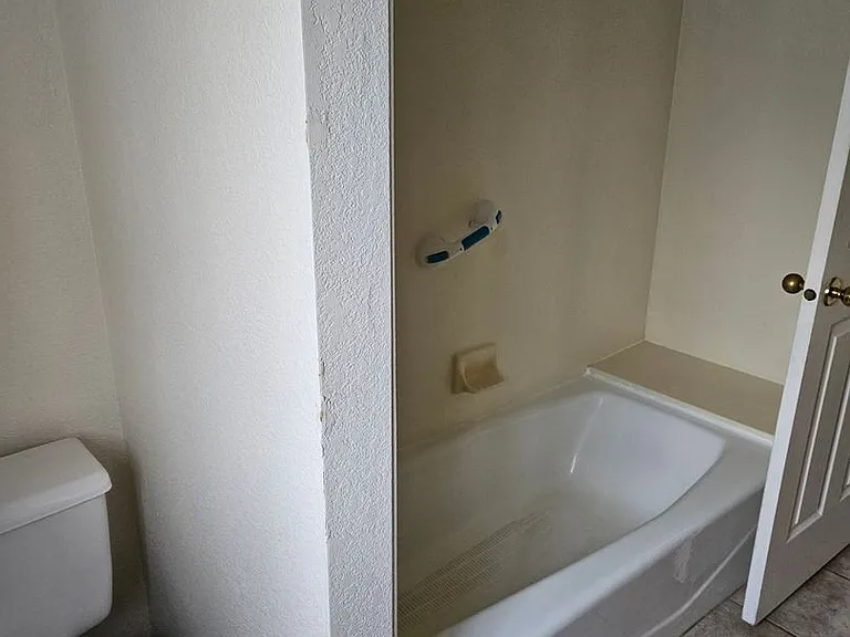 833 W 800 N — Photo 6