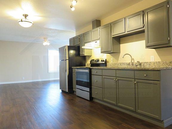 4th image of 1723 S G St #2