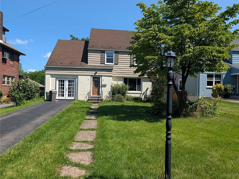 1509 Bushkill St — Photo 1