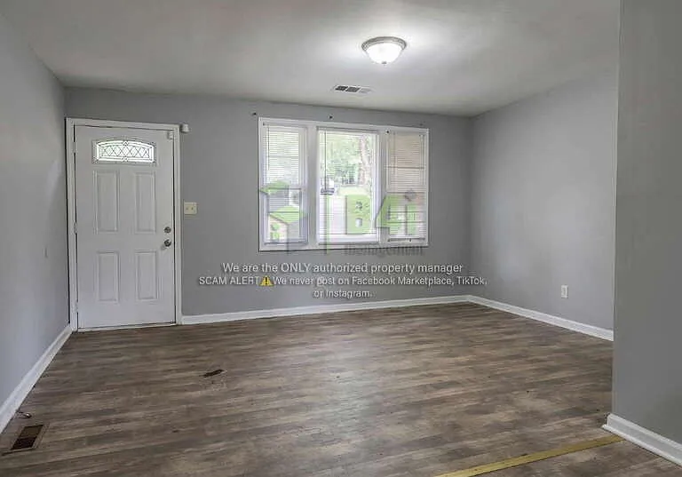 324 Macedonia Rd SE — Photo 3