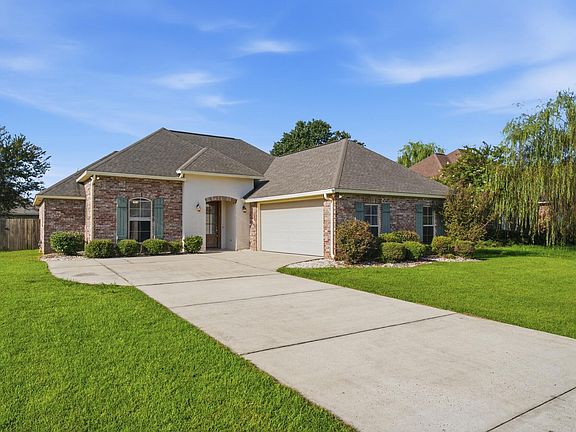3rd image of 149 Sunline Dr