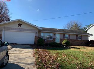 125 Indiana St, Warrensburg, IL 62573