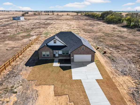 740 Section House Rd, Ennis, TX 75119