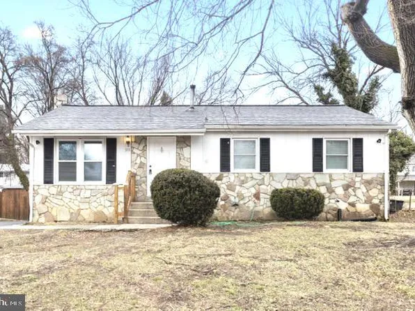 311 Yorknolls Dr, Capitol Heights, MD 20743