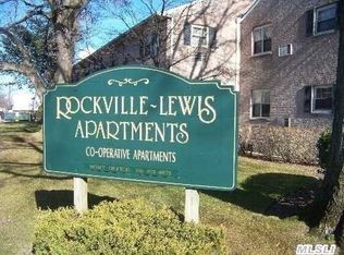 396 Merrick Rd, Rockville Centre, NY 11570