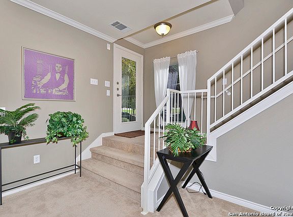 3rd image of 512 REFUGIO ST #512