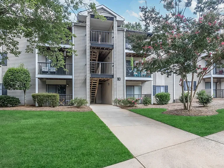 Lake Brandt Apartments — Photo 21