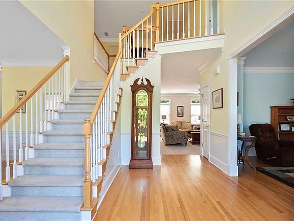 2nd image of 1565 Chadberry Way