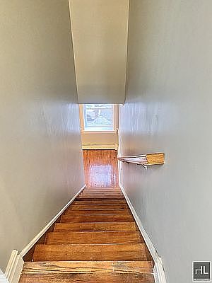 5th image of 855 Herkimer St #B