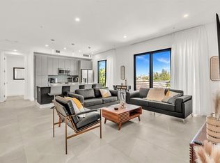 2100 Miami Rd #204, Fort Lauderdale, FL 33316