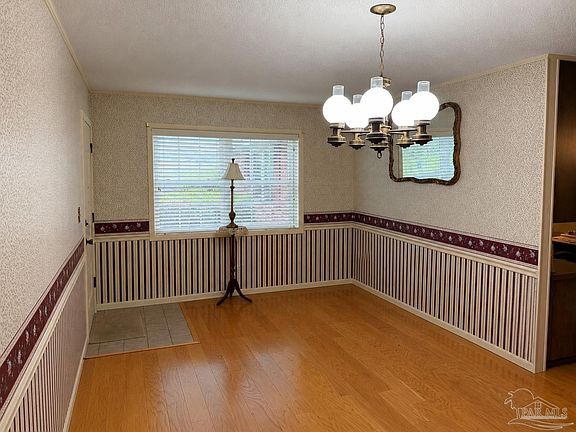 2nd image of 154 Perry Ln