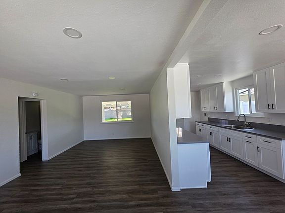 4th image of 8352 Yorkshire Ave