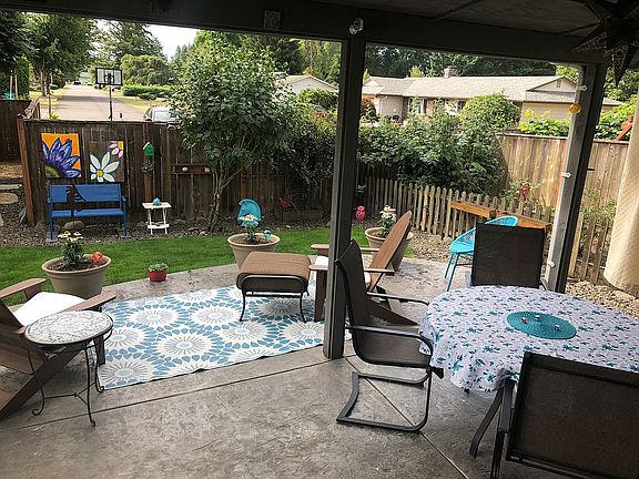 4th image of 15511 NE 102nd St