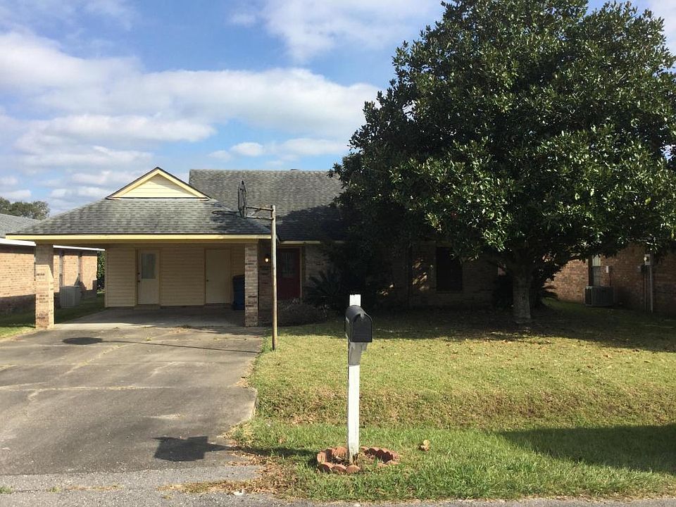 1st image of 111 Pebble Beach Dr