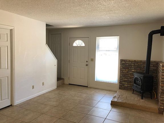 3rd image of 676 E Zuni Dr APT B