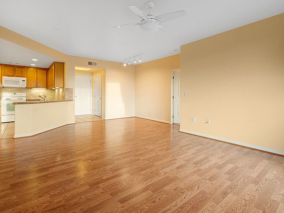2nd image of 2988 Grassina St Unit 317