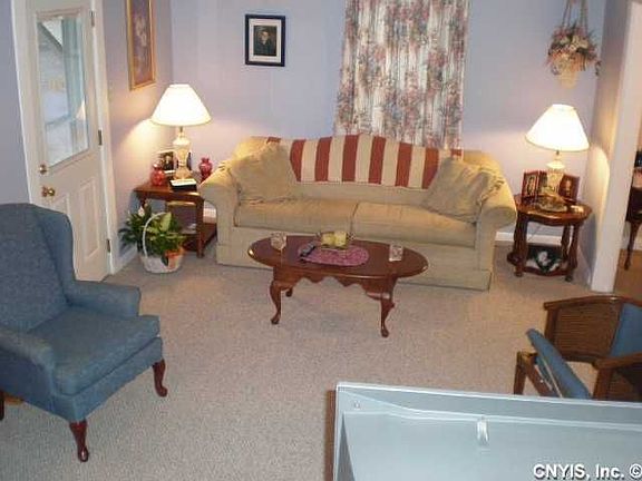 3rd image of 434 Garden City Dr