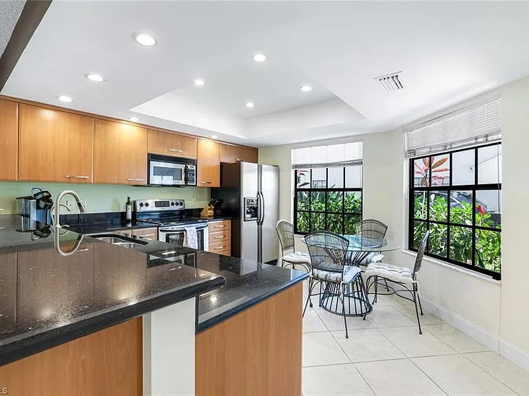 823 Meadowland Dr #H — Photo 6