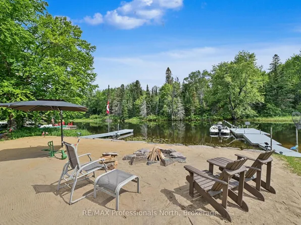 1034 Ablett Ct, Algonquin Highlands, ON K0M 1J1
