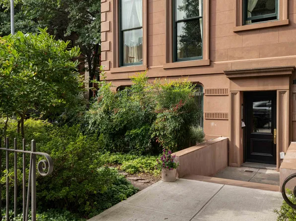 151 Lafayette Avenue image 22 of 24