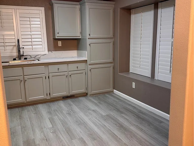 2205 W Acacia Ave #190 — Photo 7