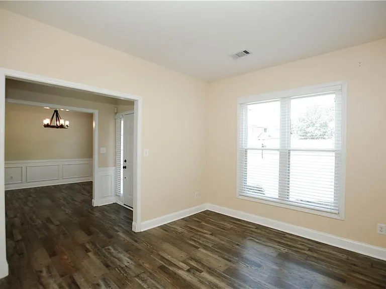 1005 Landover Xing — Photo 24