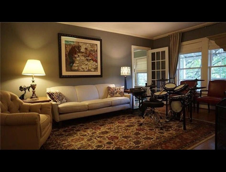 1st image of 6221 Goliad Ave