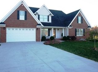 346 James River Rd, Lewisburg, WV 24901