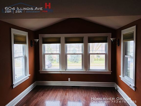 3rd image of 604 Illinois St
